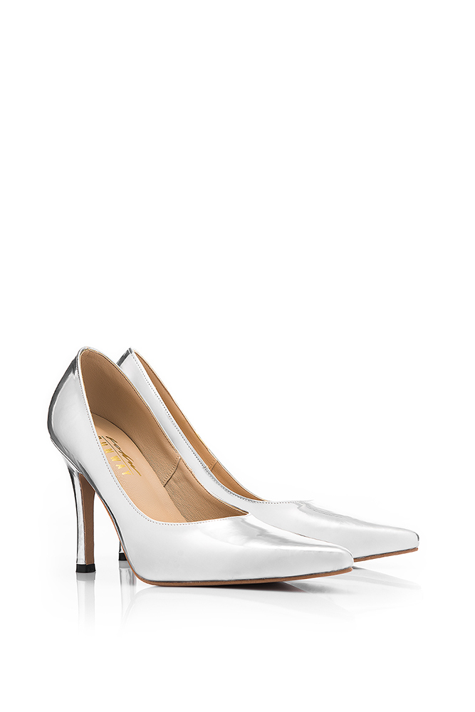 ทริค Mix & Match เสื้อผ้าให้โดดเด่น มีสไตล์ของ 4 กูรูคนดัง พร้อมอัปเดตเทรนด์ปี 2019