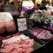 ชุดชั้นใน Victoria’s Secret