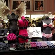 ชุดชั้นใน Victoria’s Secret