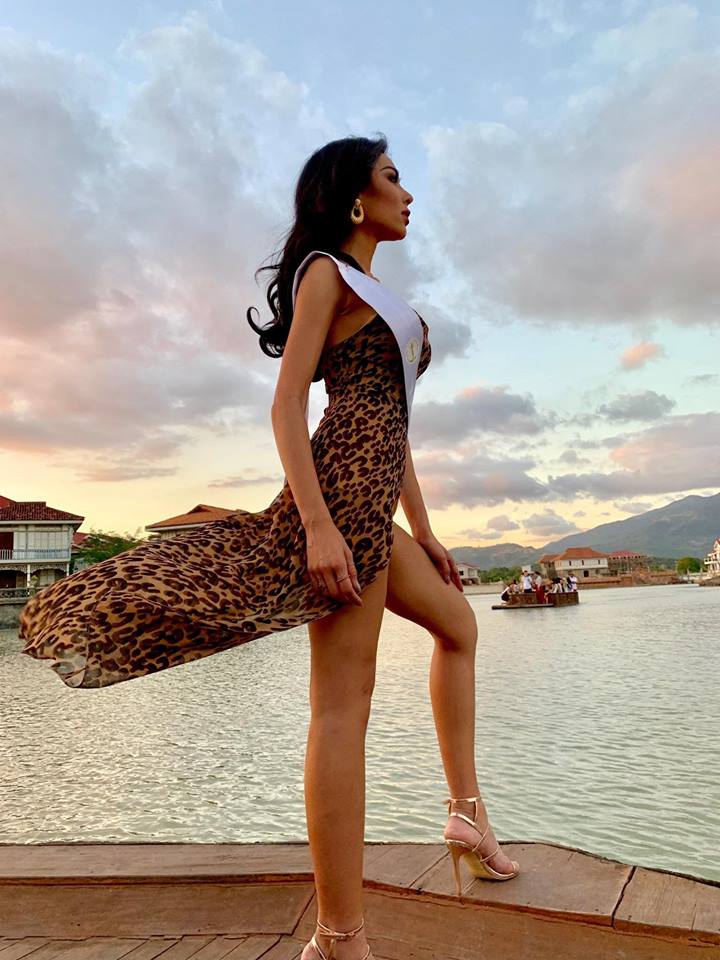 อิ๊ง อิงชนก