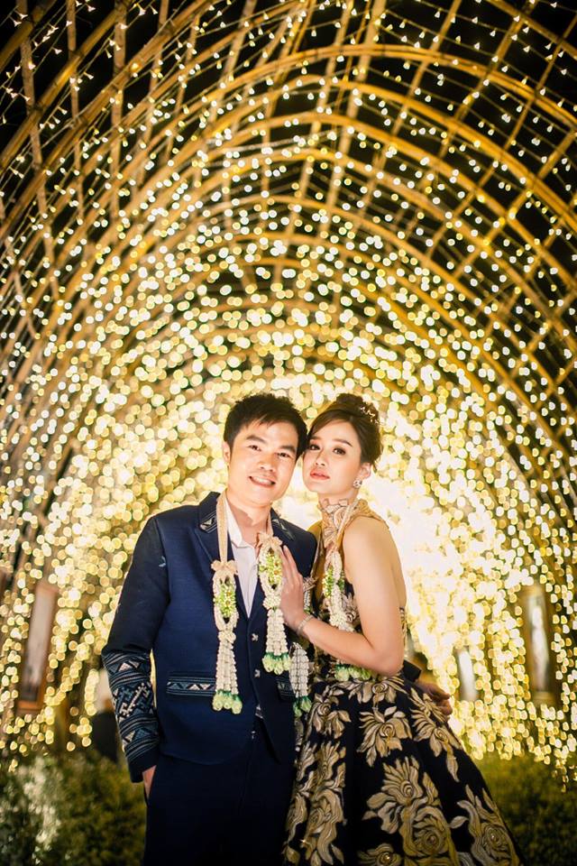 ชุดแต่งงานผ้าไทย