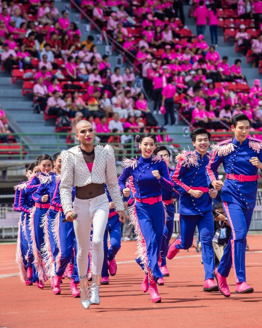 ชุดเชียร์ลีดเดอร์ จุฬาฯ 