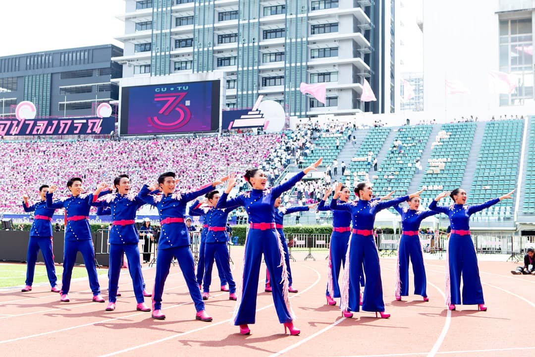 ชุดเชียร์ลีดเดอร์ จุฬาฯ 