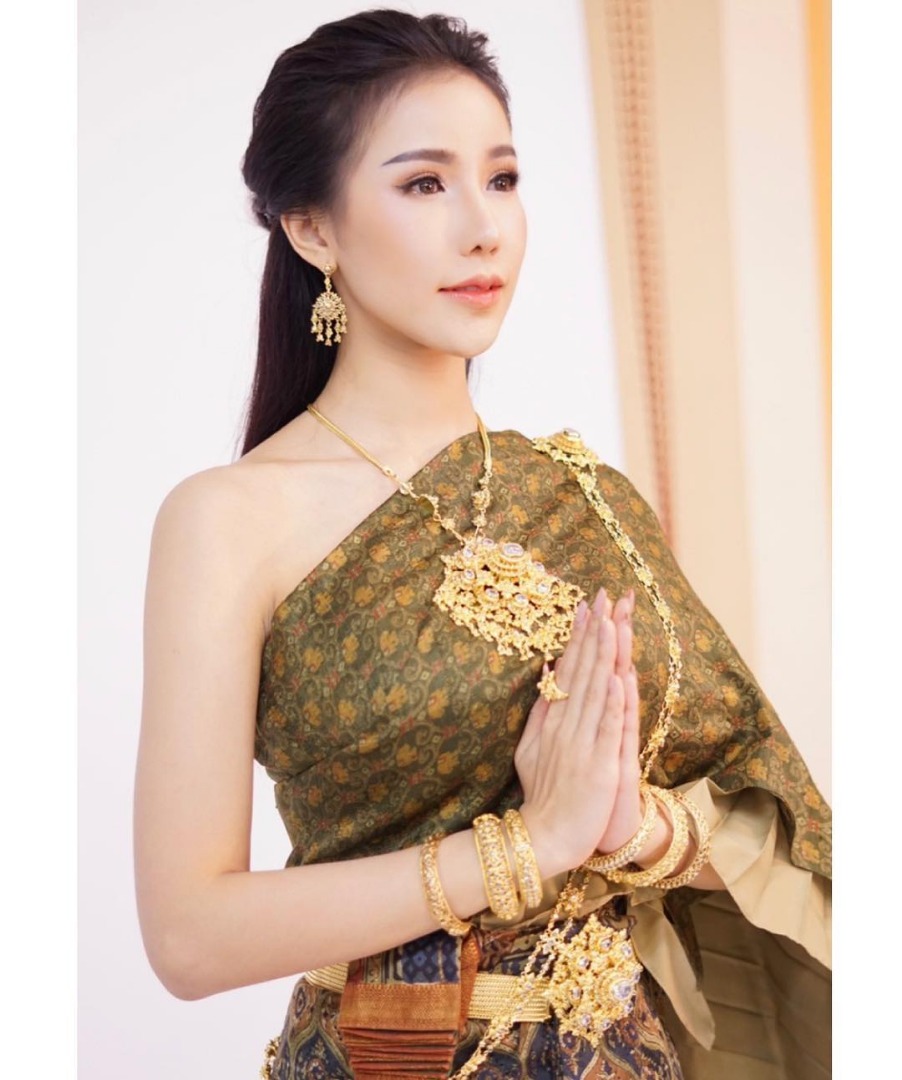 เทวี ฤาชนก 