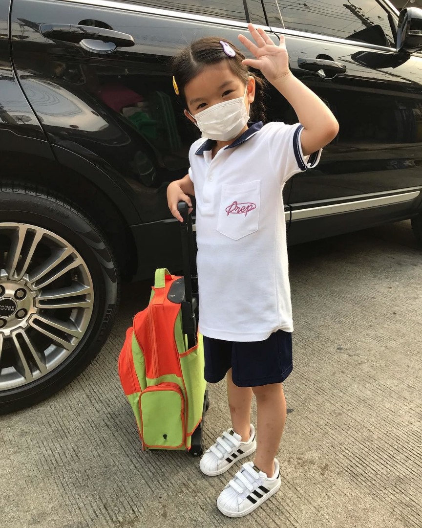 โรงเรียนลูกดารา