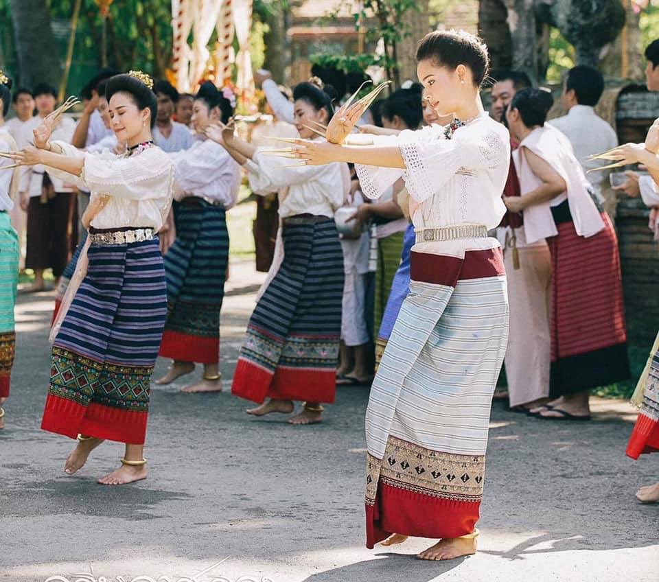 ญาญ่า อุรัสยา กลิ่นกาสะลอง