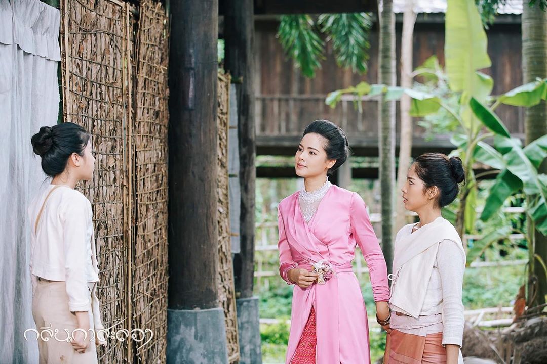 ญาญ่า อุรัสยา ชุดไทย