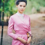 ญาญ่า อุรัสยา ชุดไทย