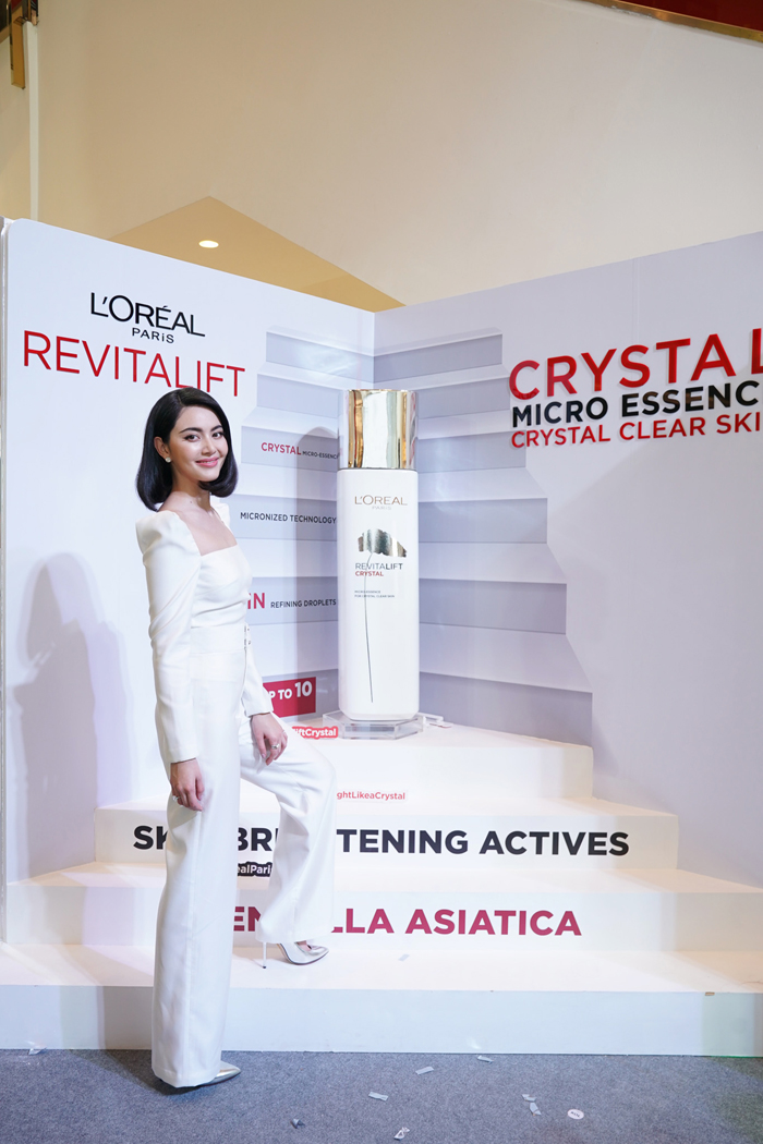 L'OREAL PARIS REVITALIFT CRYSTAL MICRO-ESSENCE