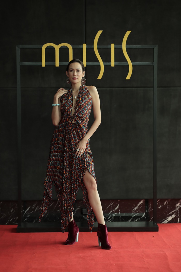 เครื่องประดับ MISIS