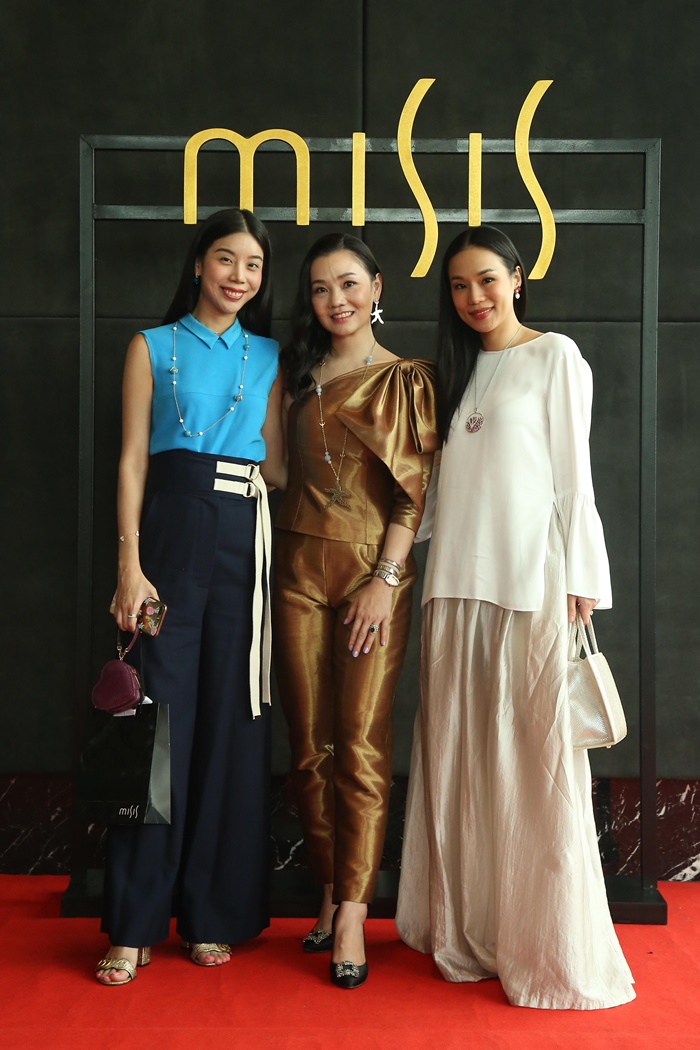 เครื่องประดับ MISIS