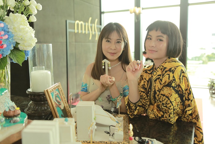 เครื่องประดับ MISIS
