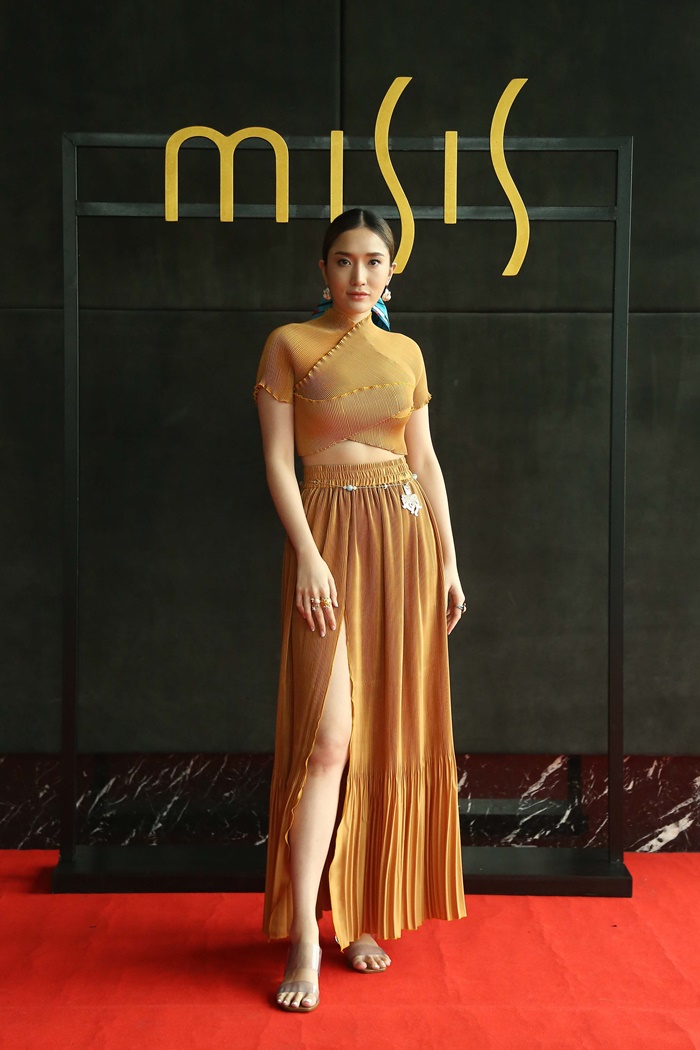 เครื่องประดับ MISIS