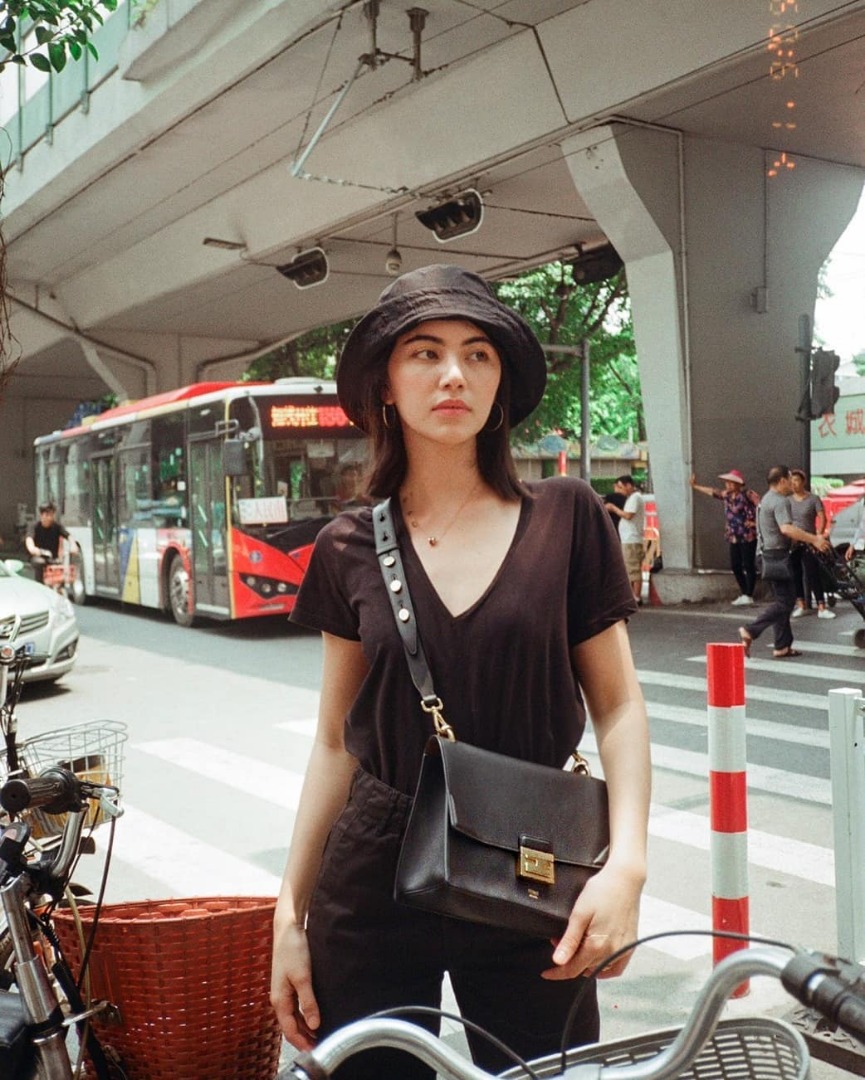 ใหม่ ดาวิกา