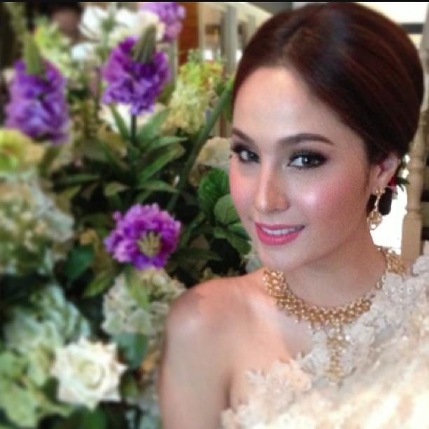 ขวัญ อุษามณี