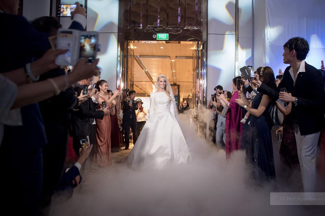 ชุดแต่งงาน อาแมนด้า เจ้าสาว บอย พิษณุ