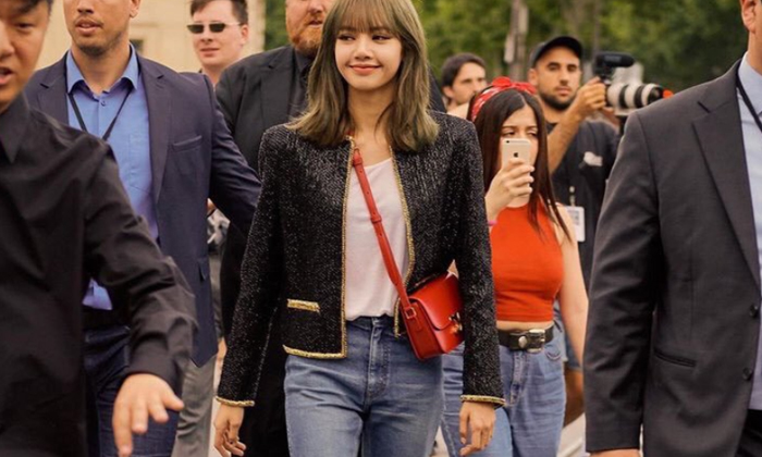 ลิซ่า BLACKPINK 