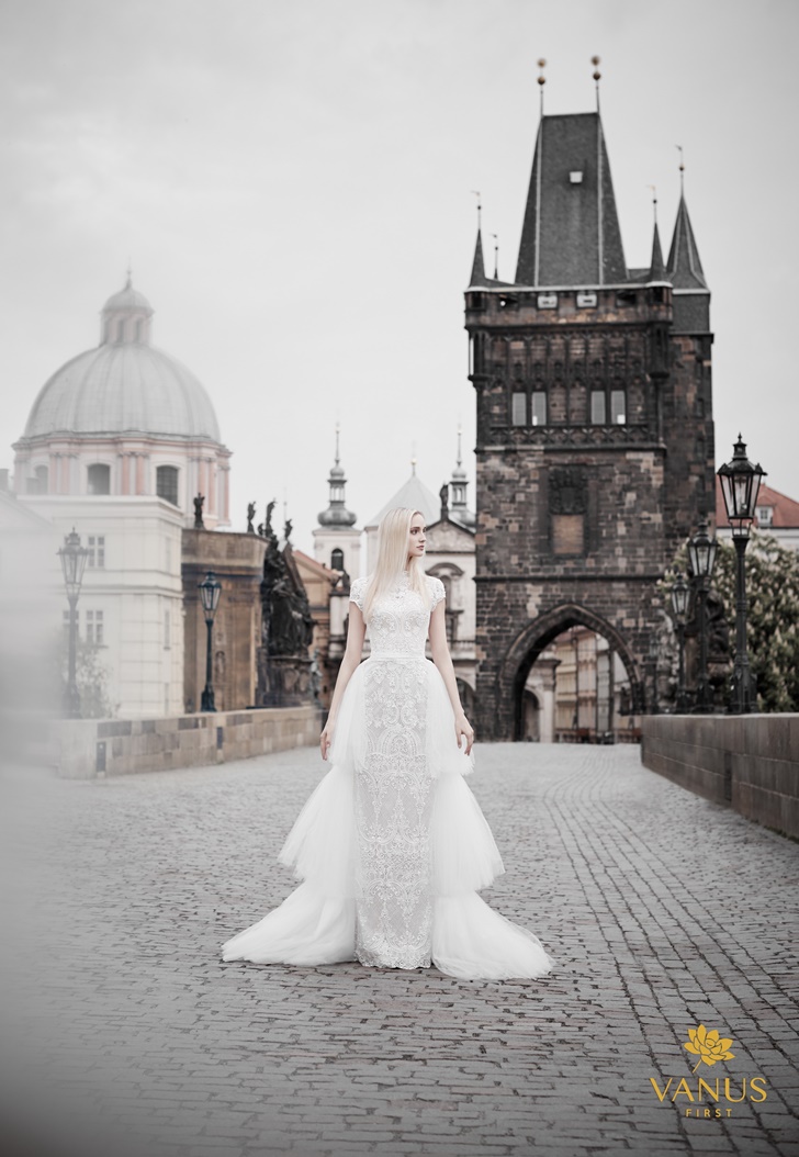 ชุดแต่งงาน แบรนด์ วนัช เฟิร์ส