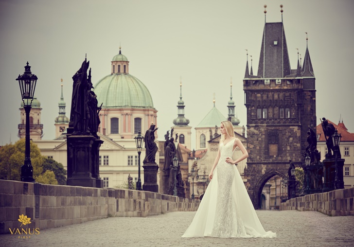 ชุดแต่งงาน แบรนด์ วนัช เฟิร์ส