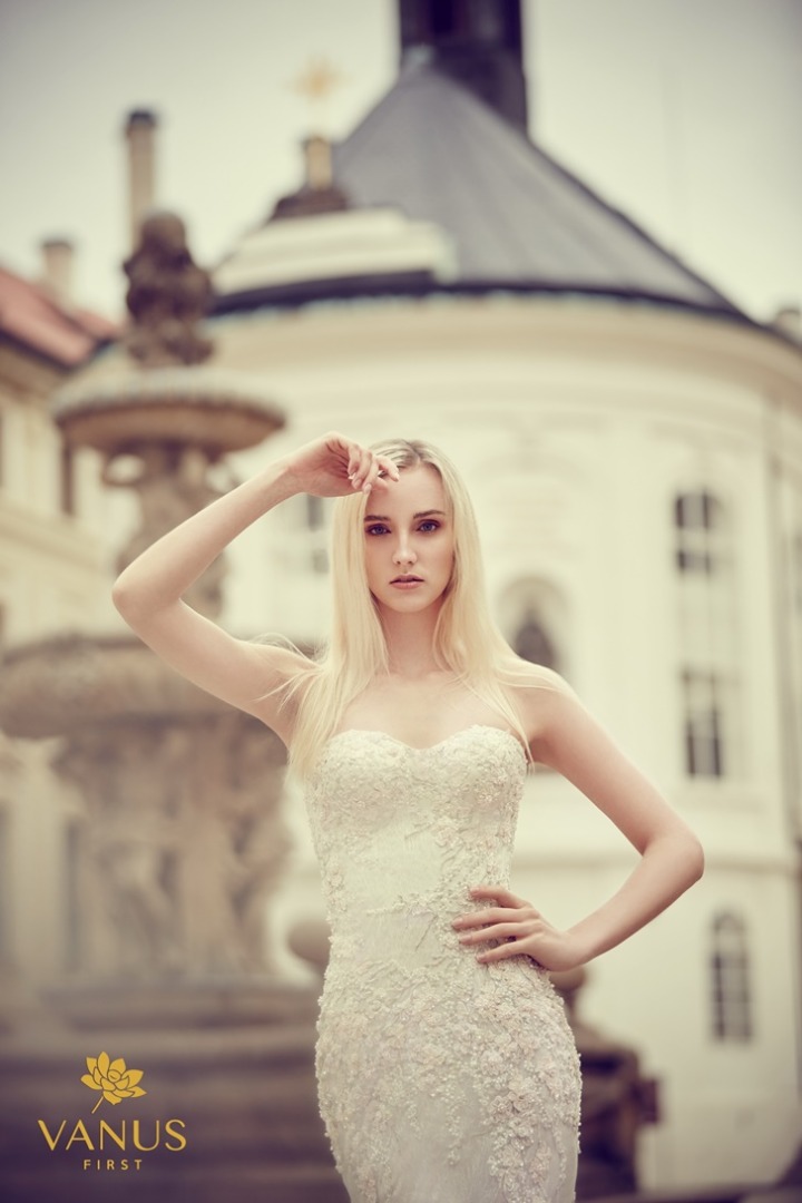 ชุดแต่งงาน แบรนด์ วนัช เฟิร์ส