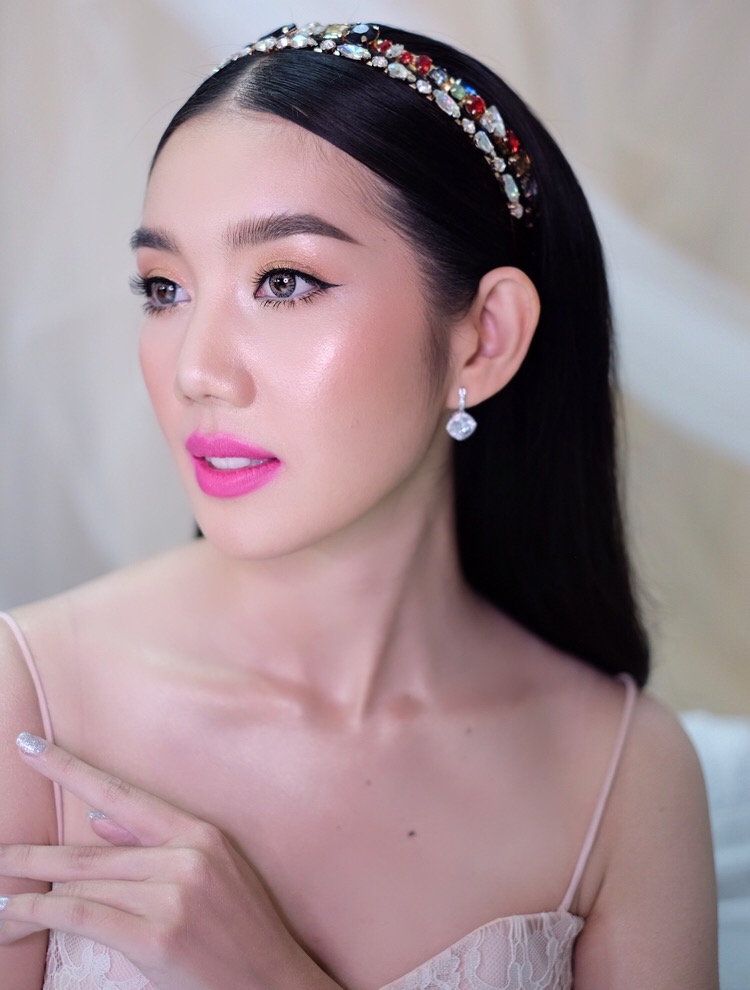 เมคอัพเผยผิว