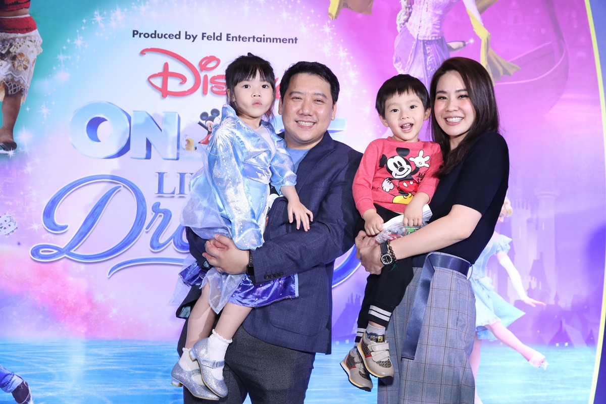 Disney On Ice presents Live Your Dreams