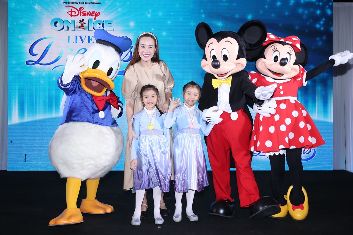 Disney On Ice presents Live Your Dreams