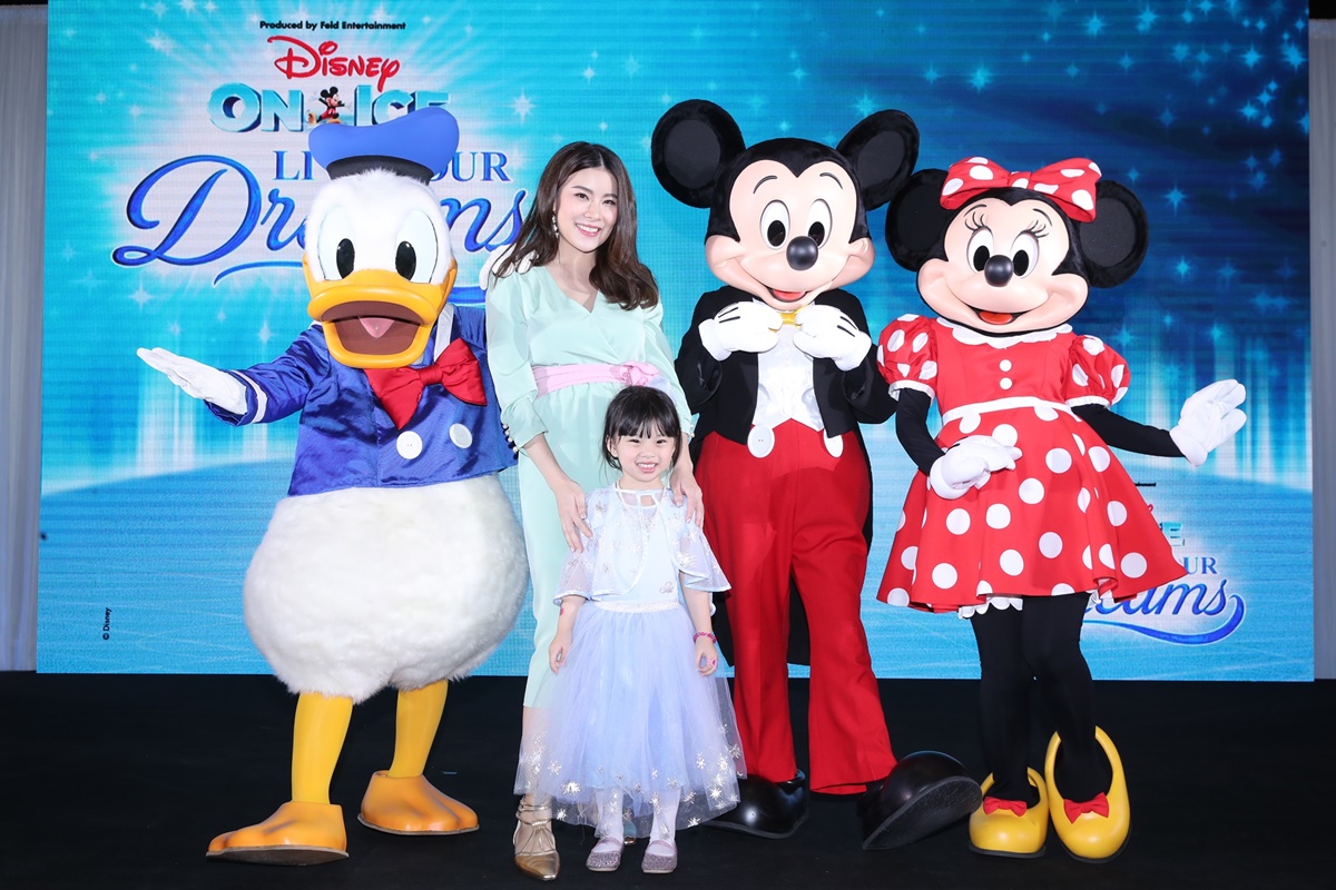 Disney On Ice presents Live Your Dreams