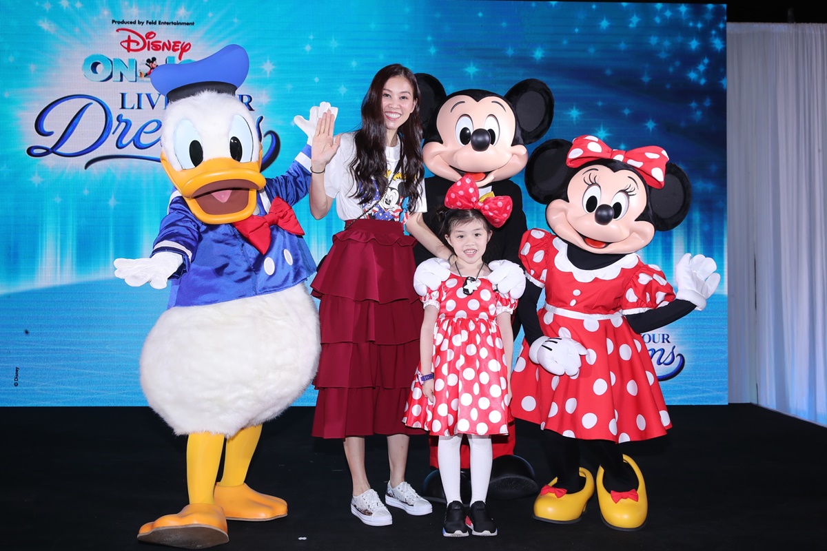 Disney On Ice presents Live Your Dreams