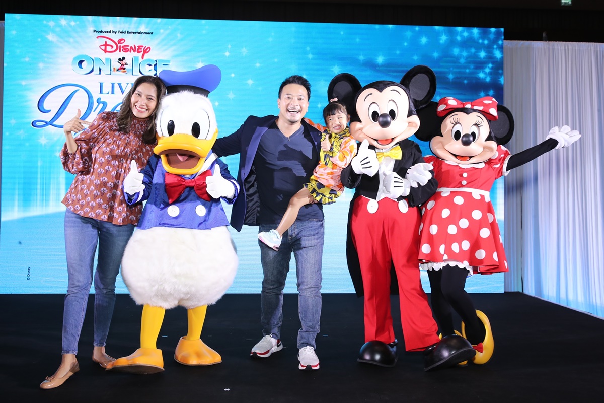 Disney On Ice presents Live Your Dreams