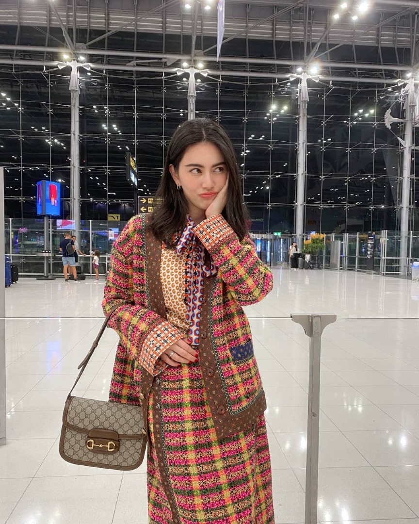 ใหม่ ดาวิกา