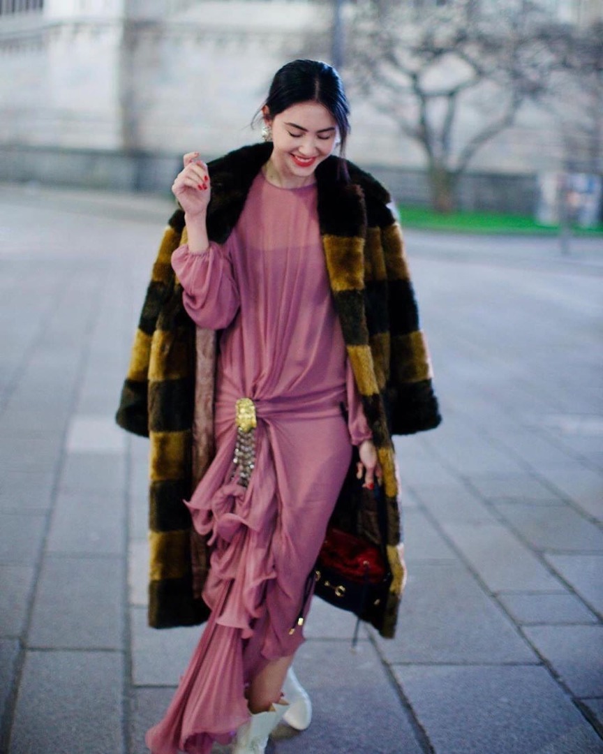 ใหม่ ดาวิกา