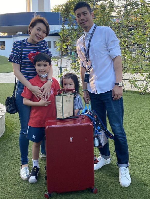 ลูกนิหน่า สุฐิตา