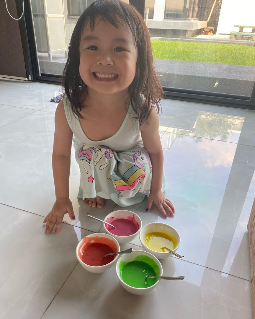 ลูกนิหน่า สุฐิตา