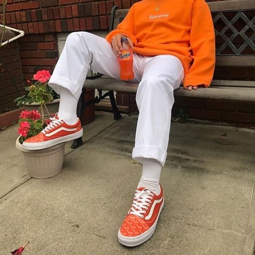 แฟชั่นสีส้ม