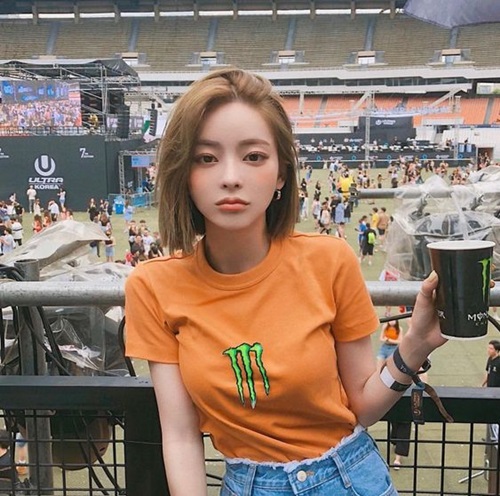 แฟชั่นสีส้ม