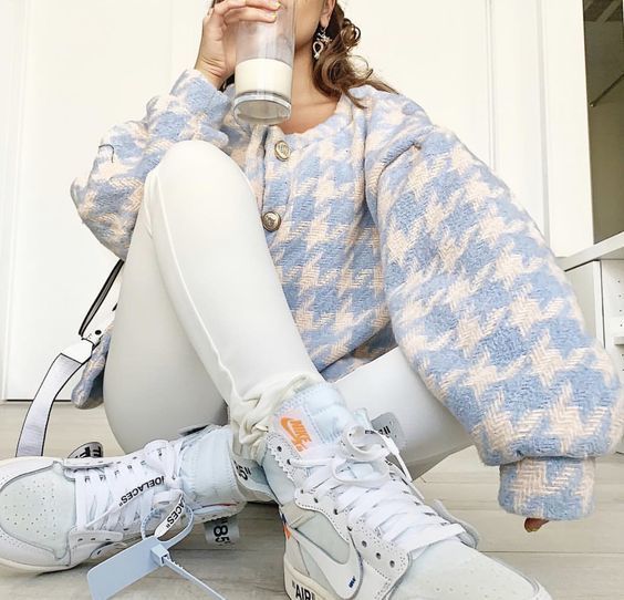 แฟชั่นโทนสีฟ้า