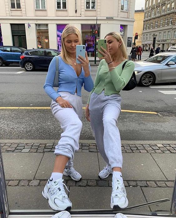 แฟชั่นโทนสีฟ้า