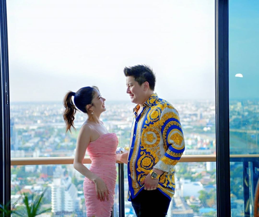 ฝน ธนันตฉัตร