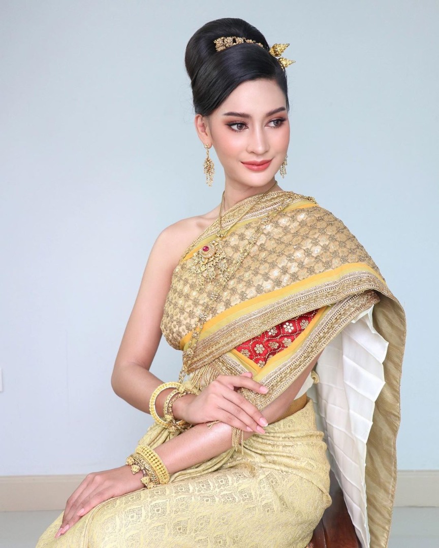 นิ้ง พรศิริกุล พั่วทา