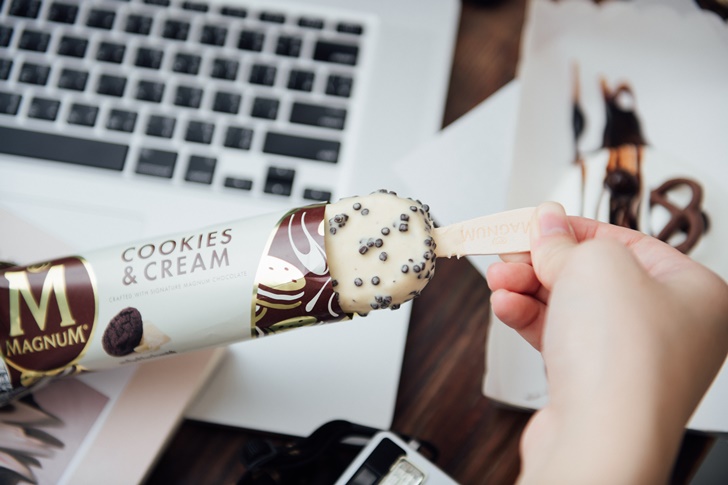 แม็กนั่ม คุกกี้ แอนด์ ครีม