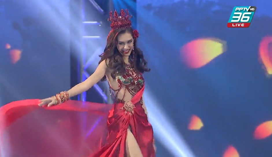 Miss Universe Thailand 2020 ชุดไทย