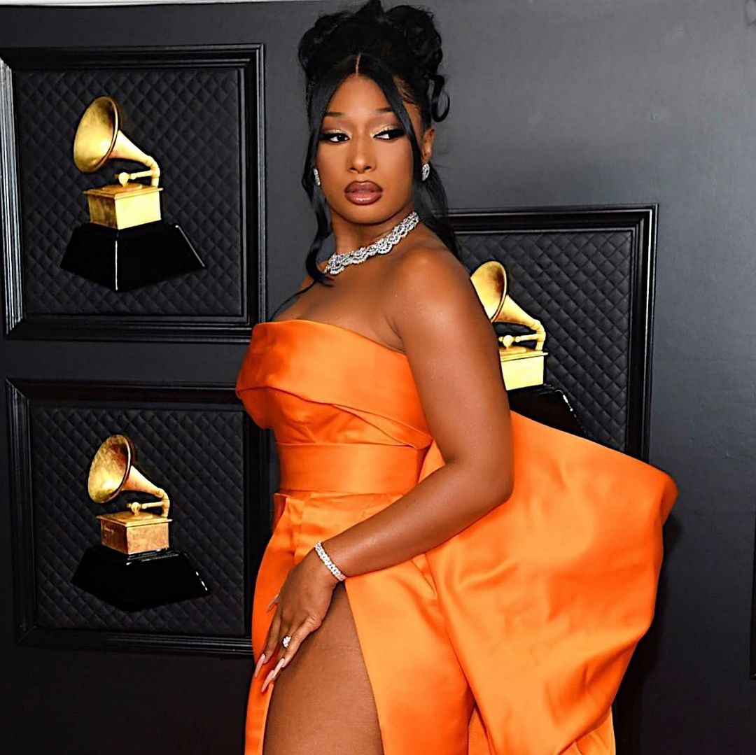 Grammy Awards 2021แฟชั่น
