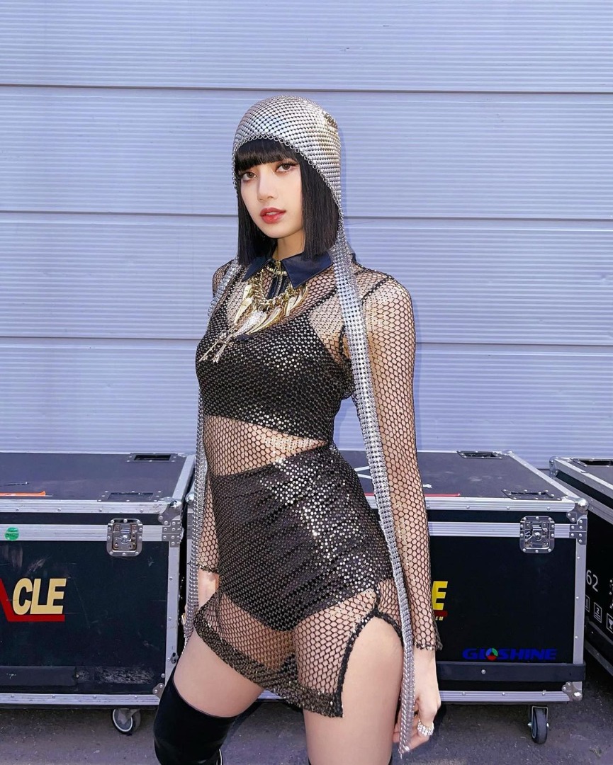 LISA BLACKPINK