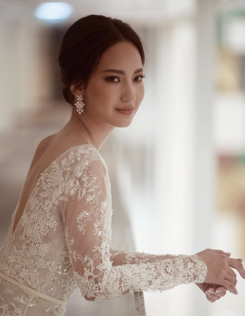 ชุดแต่งงาน 2021