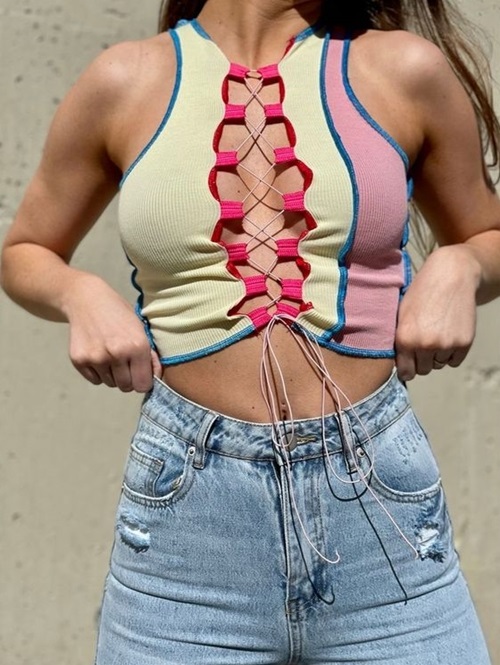 แฟชั่นเสื้อขาด