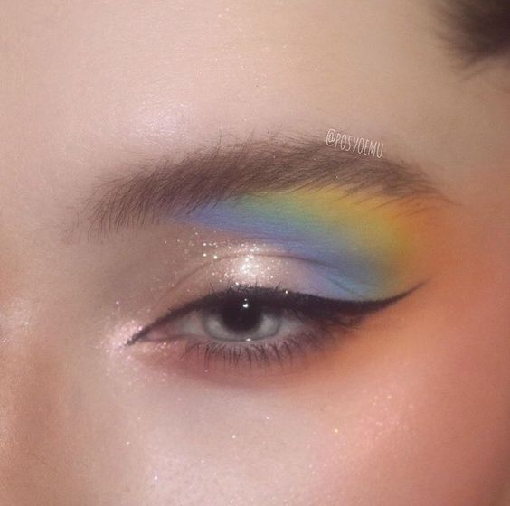 แต่งหน้า Pride Month