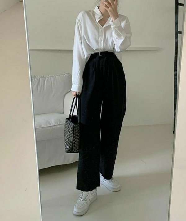 แฟชั่นคุมโทนสีขาวดำ