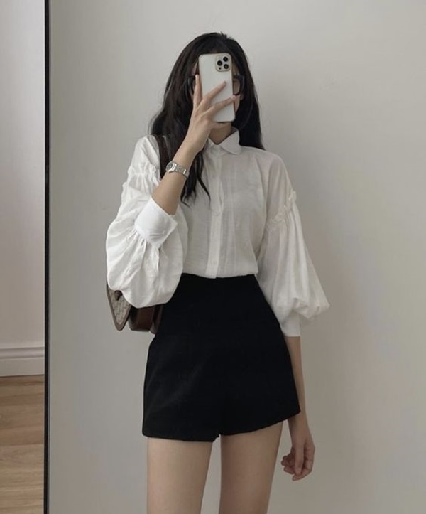 แฟชั่นคุมโทนสีขาวดำ