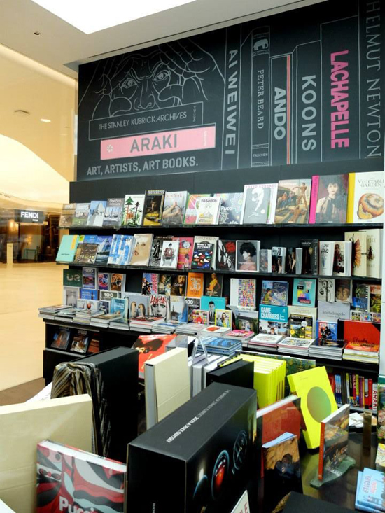 เพิ่มเสน่ห์ให้ร้านด้วยงานเพ้นท์ผนัง